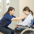 北日本医療福祉専門学校 在校生と一緒に♪着脱介助を体験してみよう（介護）[1/17]