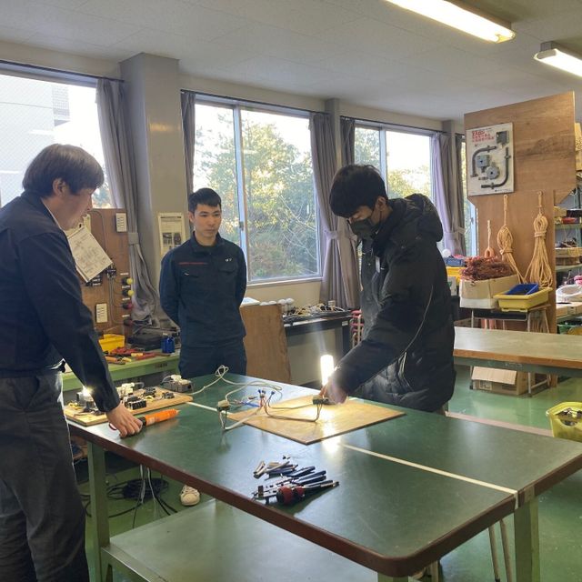 専門学校　広島工学院大学校 【留学生対象】★送迎あり　電気の勉強がしたい方へ3