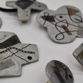 東洋美術学校 アルミ打ち込み象嵌でアクセサリー制作