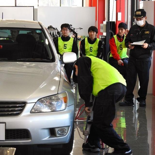 専門学校　越生自動車大学校 技能コンクール見学・個別相談3