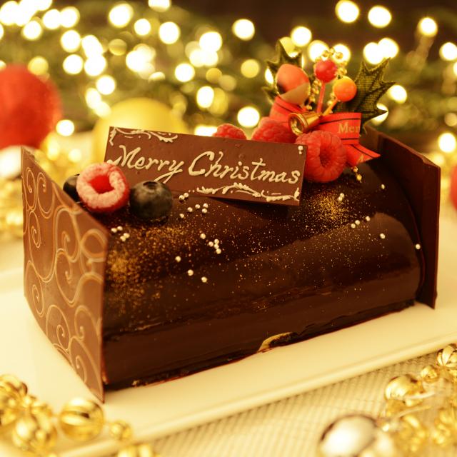赤堀製菓専門学校 先取!クリスマスケーキ(ビュッシュ・ド・ノエル)1