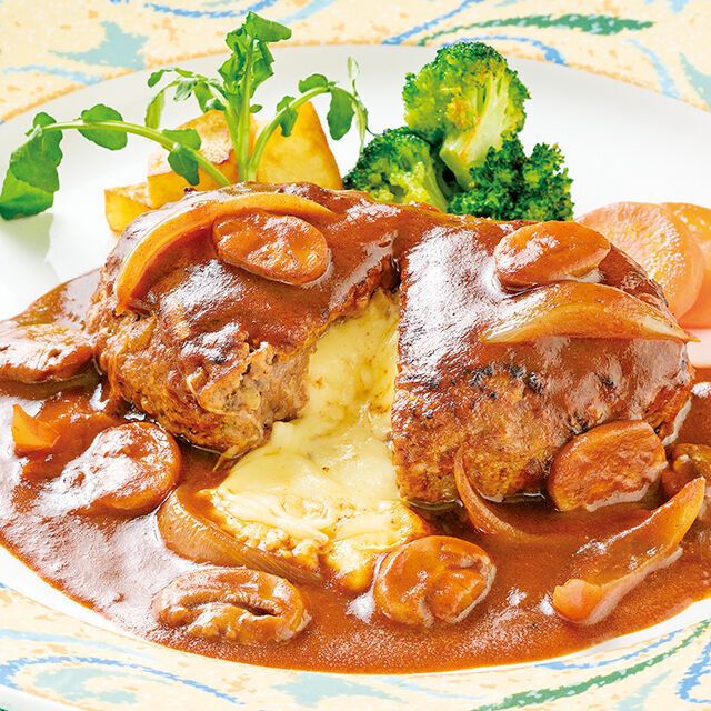 織田調理師専門学校 【西洋料理体験&学校説明】チーズinハンバーグ1