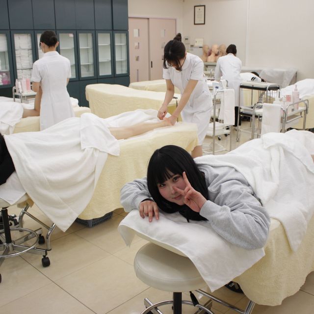 広島美容専門学校 カット&カラー/エステ スペシャル3