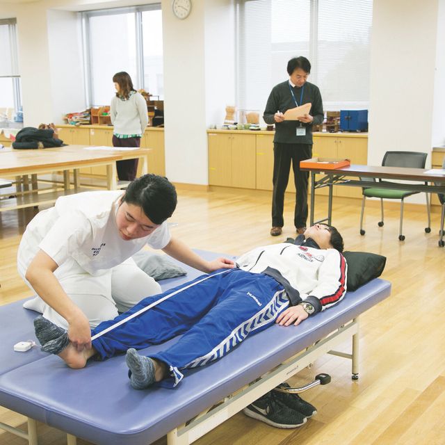 目白大学 【仮予約】理学療法学科　体験しながら学べるプログラムが充実！1