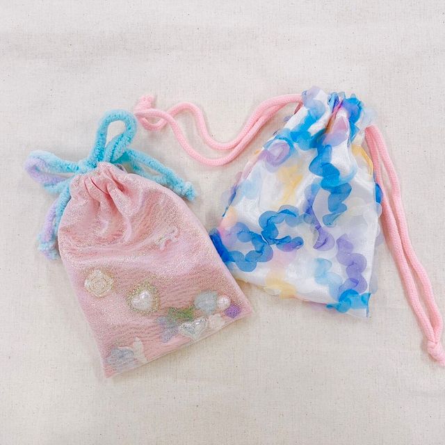 足利デザイン・ビューティ専門学校 ファッションデザイン科：シアー巾着製作体験！ミシンを使おう♪1