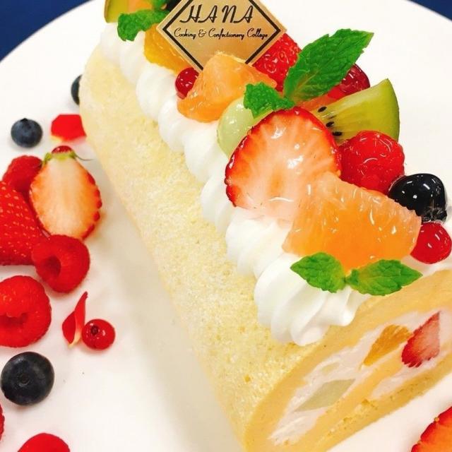 華調理製菓専門学校 ロールケーキ1