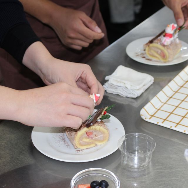 中川学園調理技術専門学校 製菓【クリスマスケーキ】先輩と実習体験！赤塚駅歩5分3
