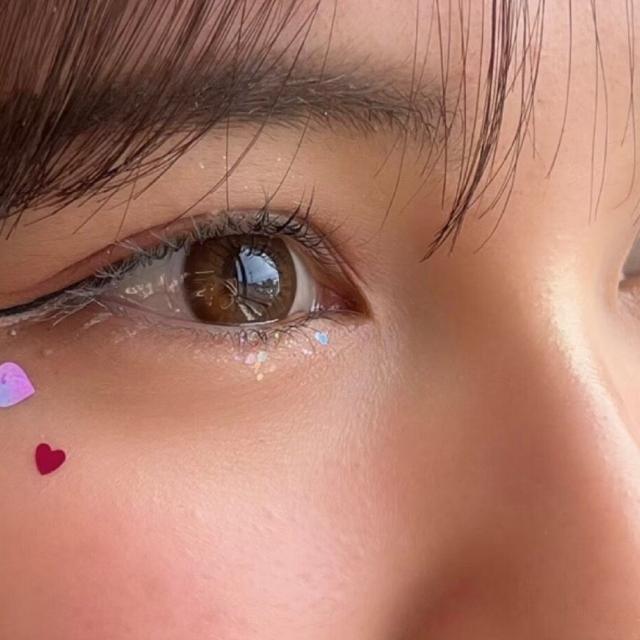 足利デザイン・ビューティ専門学校 トータルビューティ科：バレンタイン企画　3つから選べる実習2