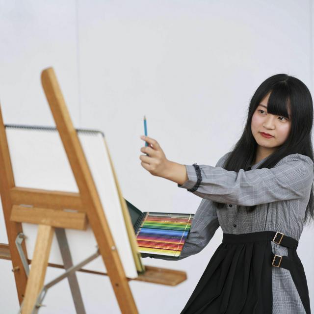 専門学校日本デザイナー学院 【夜開催】イラストが上達する!デッサン講座1
