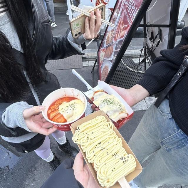 専門学校名古屋ホスピタリティ・アカデミー 【グローバル語学学科】大須海外文化まるっと食べ歩きツアー！1