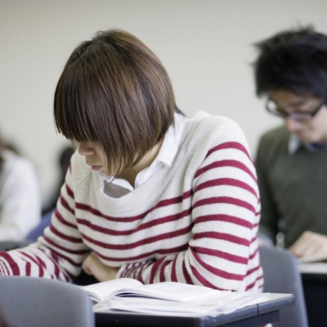 羽衣国際大学 課題探求ゼミ1