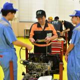 メカニックの体験☆自分で組付けたエンジンがかかる…！の詳細