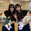 あかちゃんってこんなに重いの！？お世話まるごと体験／名古屋文化学園保育専門学校