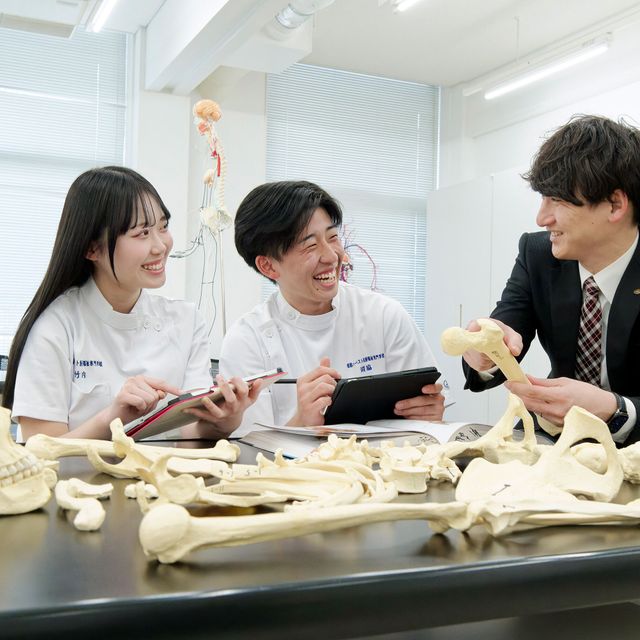 姫路ハーベスト医療福祉専門学校 【理学】あなたの手で誰かを笑顔に！理学療法士の仕事を体験4