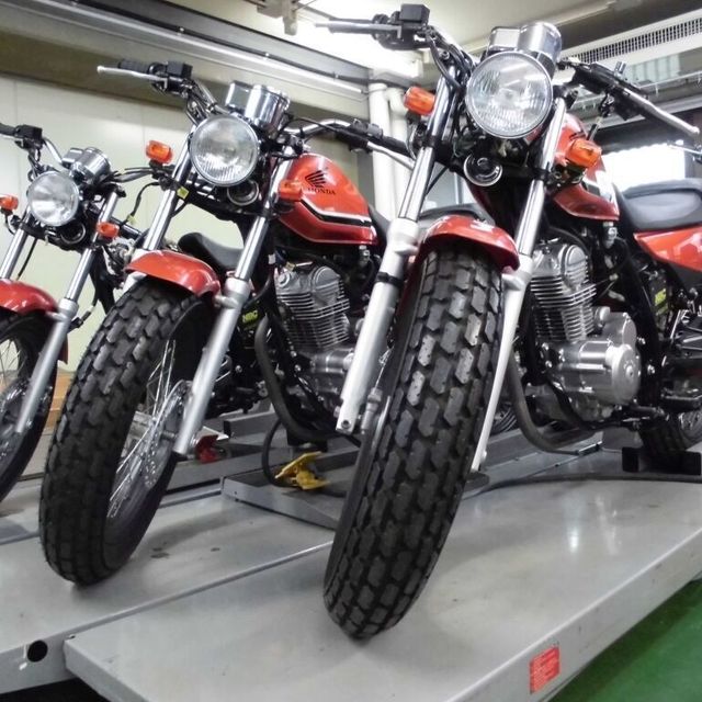 専門学校　東京工科自動車大学校 Ninjaの運転体験＆HONDA FTRの整備体験1