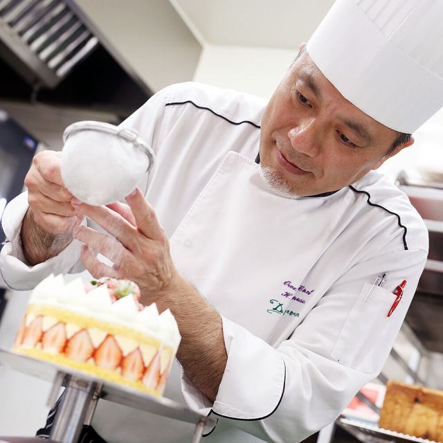 赤堀製菓・カフェ専門学校 TOPシェフに学ぶ　最上級にふわふわ！スフレチーズケーキ1