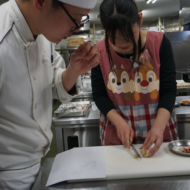 新潟調理師専門学校 チーズたっぷりチーズバーガー！西洋料理オープンキャンパス3