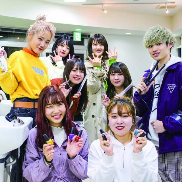 足利デザイン・ビューティ専門学校 美容総合科:選べる★カット、アレンジ、ワインディング、etc1