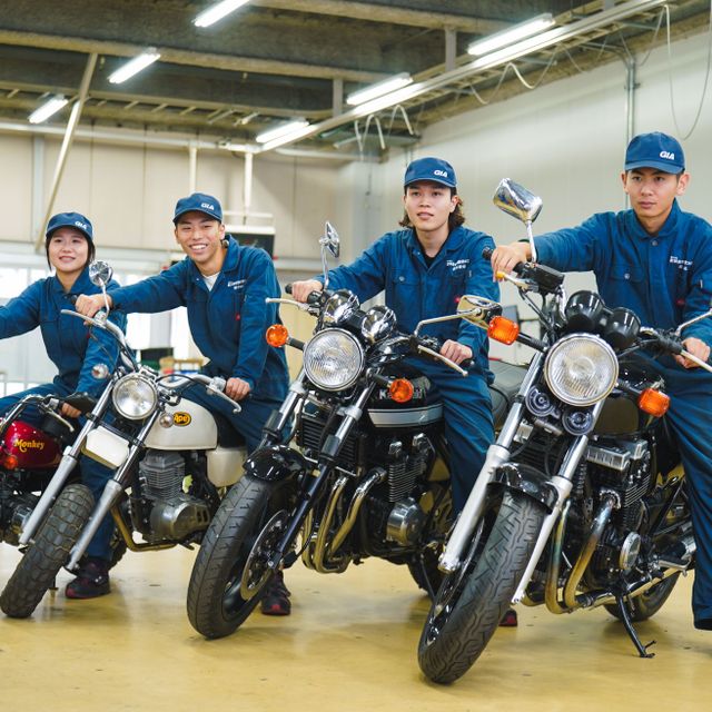 専門学校　新潟国際自動車大学校 【バイク好き注目】ゼファー・モンキー・ナナハンの整備体験！2