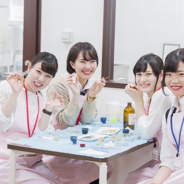 新東京歯科衛生士学校 【高校1.2年生にオススメ】歯型の小物作り☆1