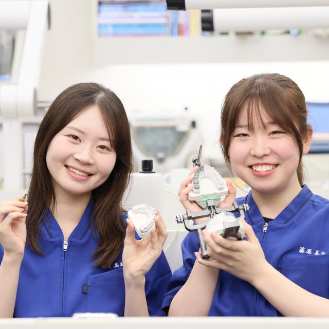 京都歯科医療技術専門学校 プロと同じ環境で学べる！将来の夢に一歩近づく！1