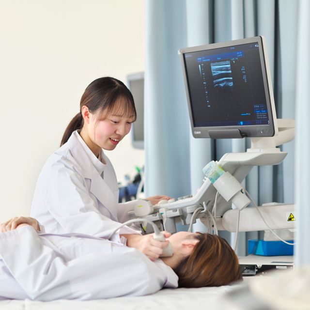 札幌医学技術福祉歯科専門学校 【臨床検査技師科】さまざまな検査を体験してみよう1