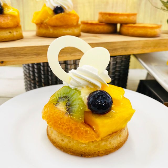 広島製菓専門学校 【洋菓子コース】フルーツタルト1