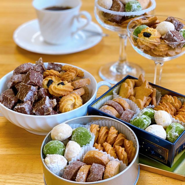 東京多摩調理製菓専門学校 【製菓】オリジナルクッキー缶＆クレームブリュレ1