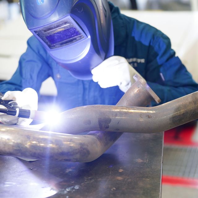 専門学校　新潟国際自動車大学校 【車体整備科】カーモデルペイント・旧車も復活する磨き体験★3