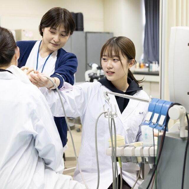 大阪行岡医療専門学校長柄校 【臨床検査科】社会人も高校生も歓迎！ナイトオープンキャンパス4