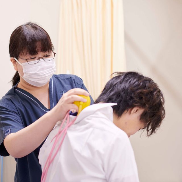 新宿医療専門学校 SSJSで学ぶ楽しい実技！～仕事を体験してみよう～4