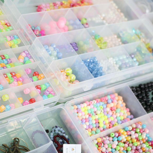 大村美容ファッション専門学校 体験C　アクセサアリー製作1