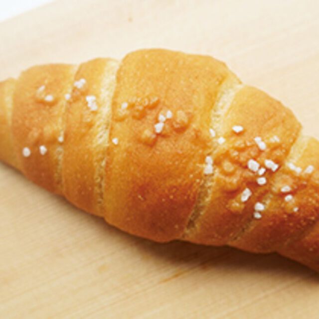 専門学校ビジョナリーアーツ 【GREEN THUMB】塩パン1