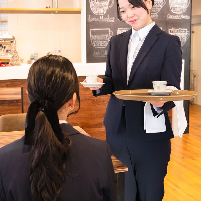 足利デザイン・ビューティ専門学校 ブライダルホテル科：おすすめ！ホテルのお仕事体験3