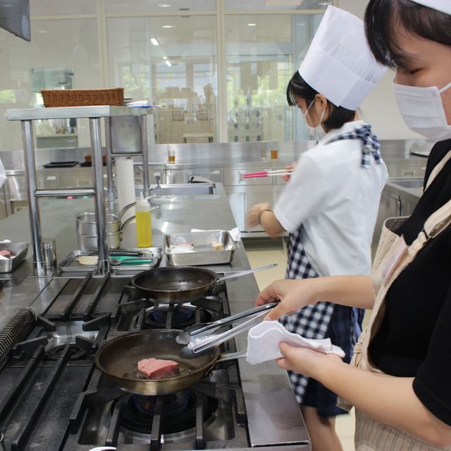 富山調理製菓専門学校 【調理技術科】６/６（土）ローストビーフDON2