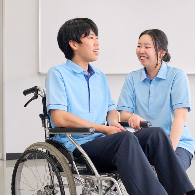 品川介護福祉専門学校 学校説明会【体験授業】車いす操作1