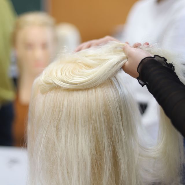 高津理容美容専門学校 ヘアアレンジ・ワインディング体験★2