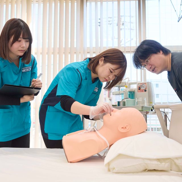 静岡福祉医療専門学校 「介護福祉士」「社会福祉士」の仕事を知ろう【総合福祉学科】2