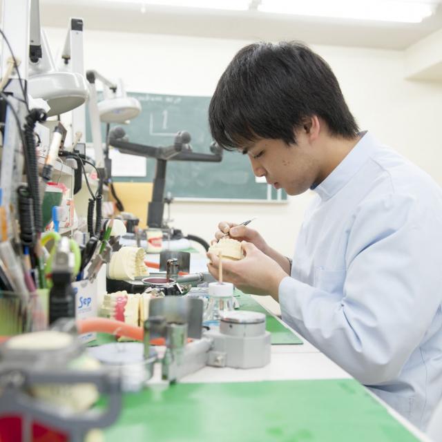 新横浜歯科技工士専門学校 特別体験入学<シルバーアクセサリーづくり>1