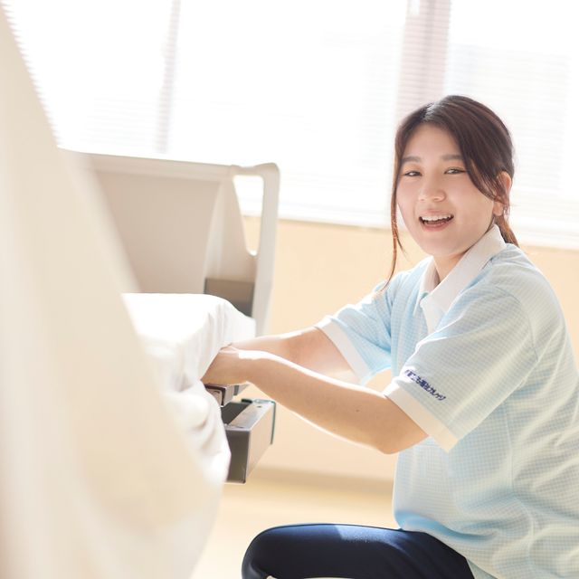 長岡こども福祉カレッジ 【 介護福祉科 】現場と同じ設備で介護体験！1