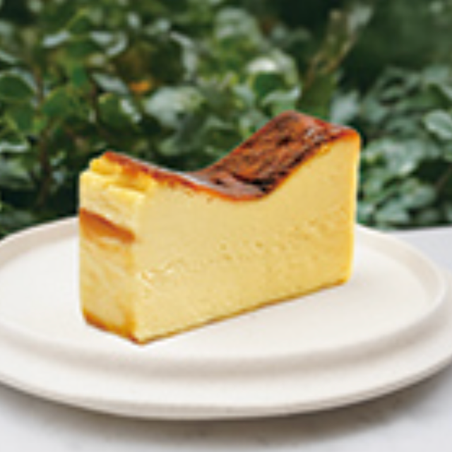 専門学校ビジョナリーアーツ WHITE GLASS COFFEE バスクチーズケーキ1