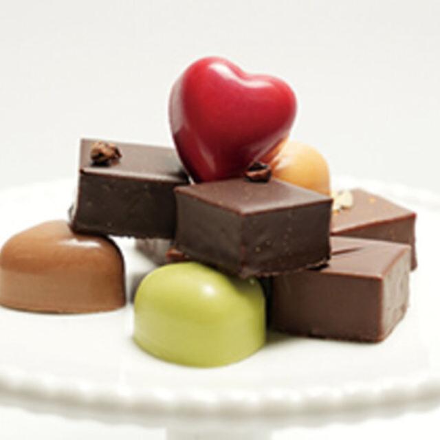 専門学校ビジョナリーアーツ チョコレートの食べ比べ＆ボンボンショコラ1