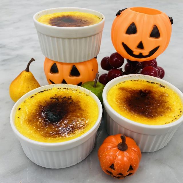 広島製菓専門学校 【洋菓子コース】クリームブリュレ（ハロウィンVer）1