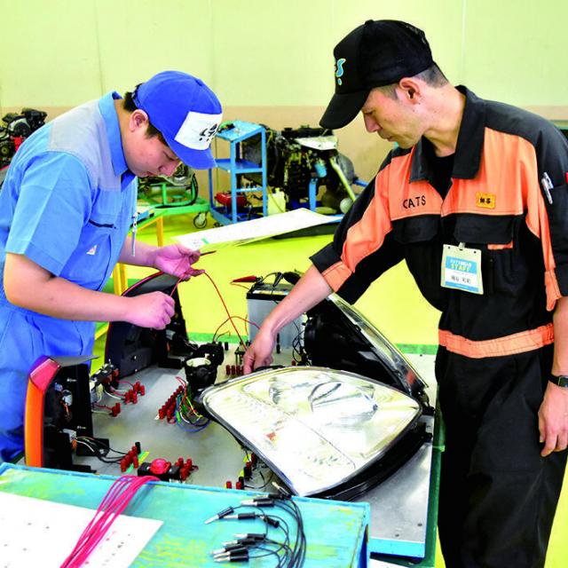 専門学校　千葉県自動車大学校 【授業・資格・就職etc】体験入学で自分の未来が見えてくる！3