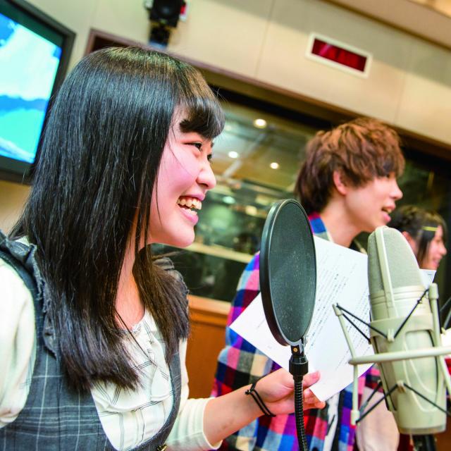 声優 俳優 タレント 声を使った仕事を目指す ビジュアルアーツ専門学校 大阪のオープンキャンパス情報と予約申込 スタディサプリ 進路