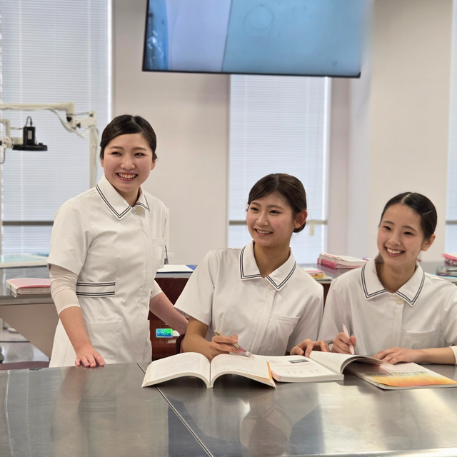 横浜歯科医療専門学校 歯科衛生士学科　「歯科衛生士のお仕事体験！」1