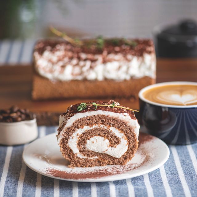 東京ベルエポック製菓調理専門学校 【カフェ体験】生地作りからチャレンジ！ティラミスロール1