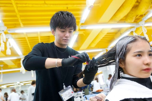 カットの大切さや楽しさを感じていただけたらうれしいです ヴェールルージュ美容専門学校 スタディサプリ 進路