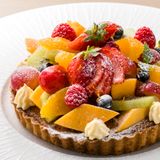 カッティング技術で魅せる！初夏のフルーツタルトの詳細