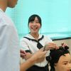 茨城理容美容専門学校 体験実習　ドライヤーセット、ワインディング、ネイル